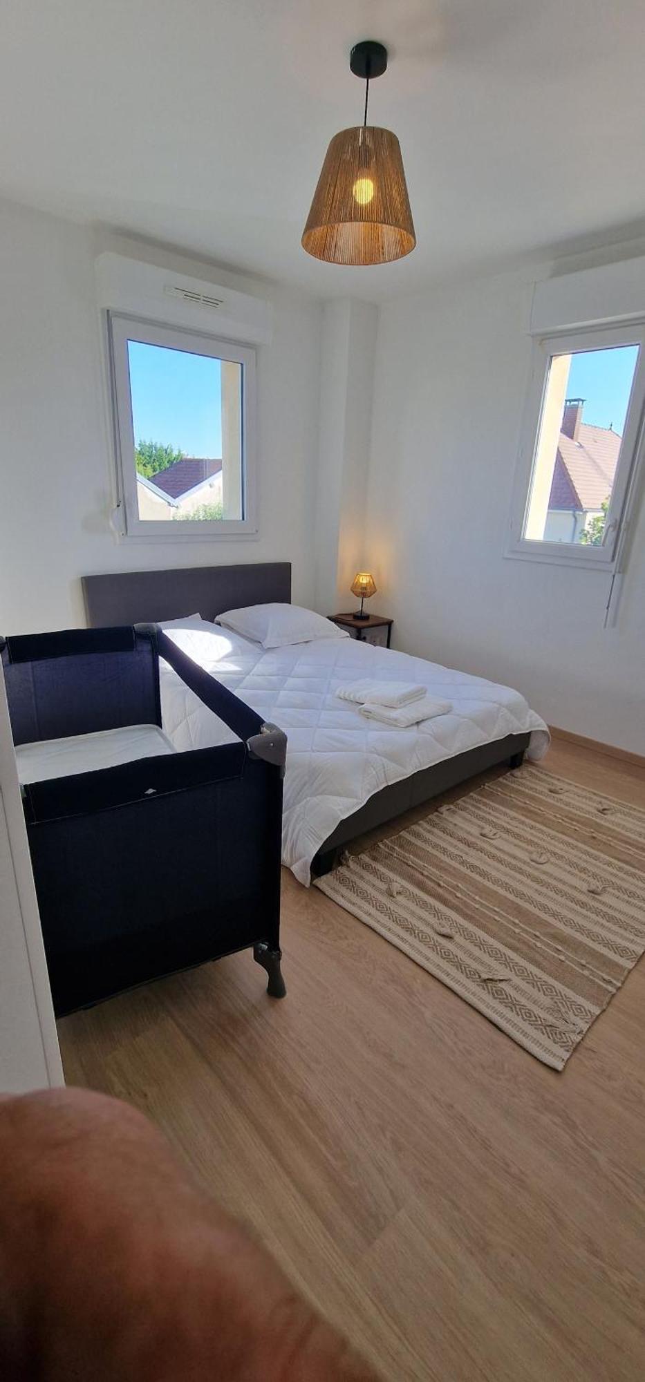 Maison Individuelle Parking Prive Et Gratuit Sainte-Savine Екстериор снимка